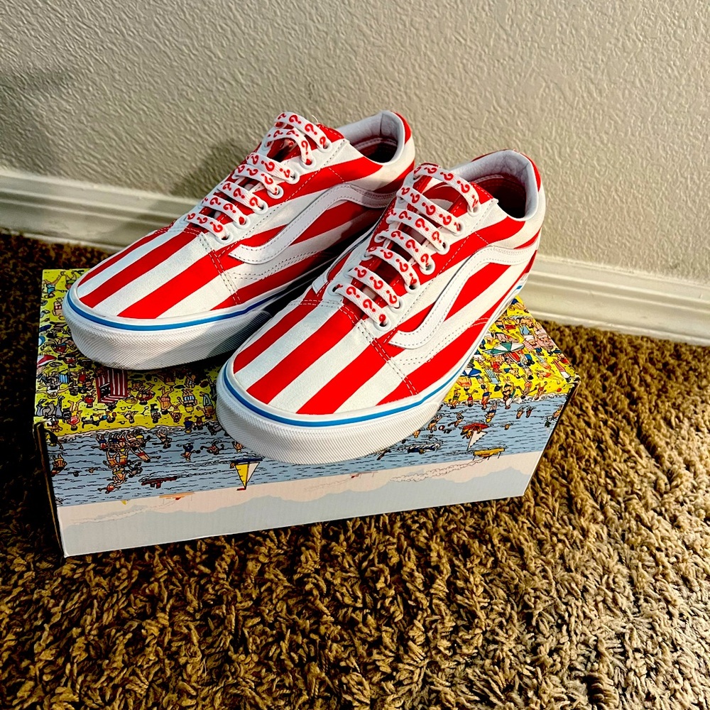 Where’s Waldo Vans: brand new!